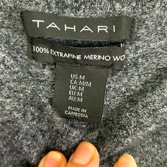 TAHARI 💯 extrafine MERINO WOOL KIDS SWEATSHIRT - Picture 3 of 4